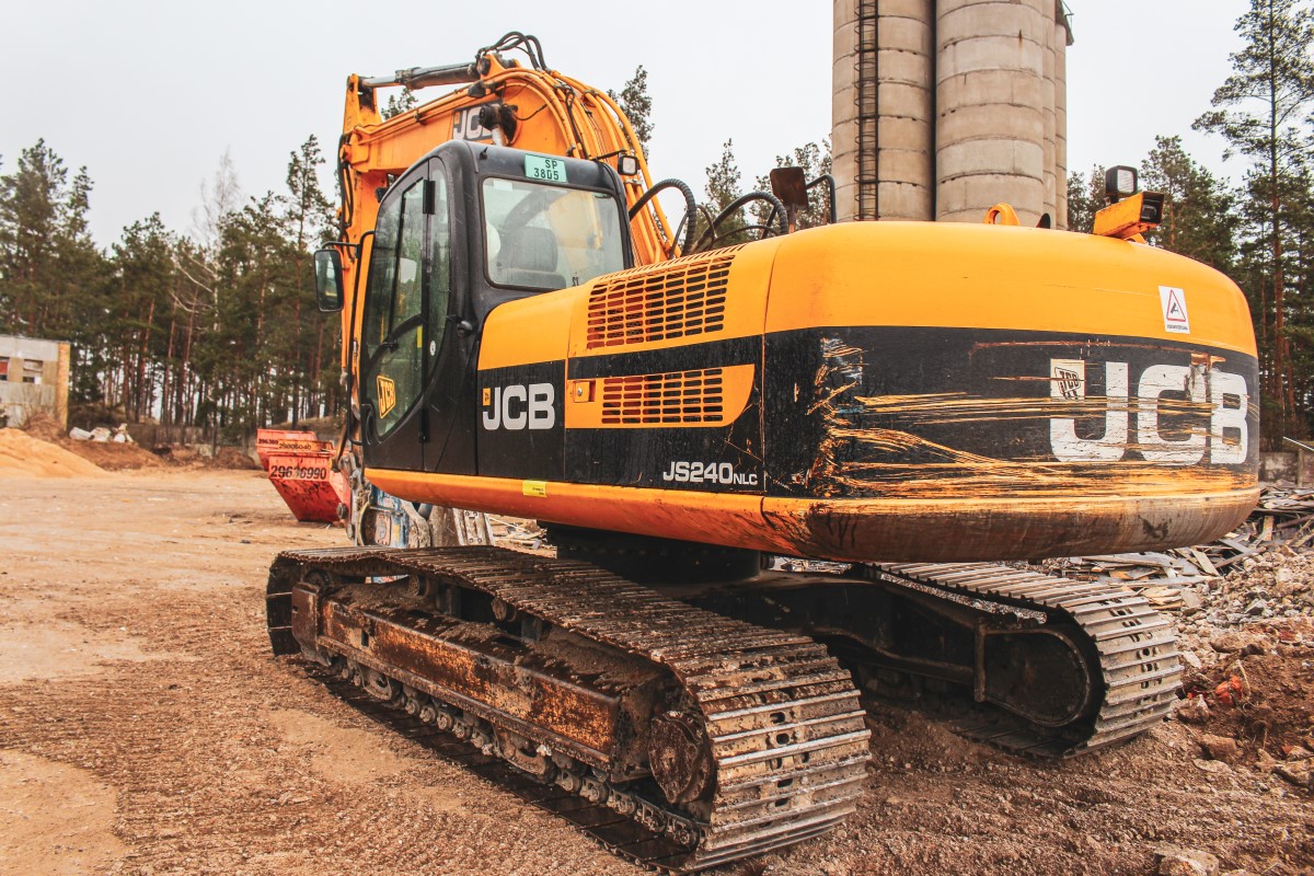 JCB 240 NLC